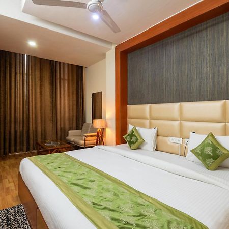 Oyster Pearl I Near Medanta Hospital I Sec-39 I Gurgaon Hotel Bagian luar foto