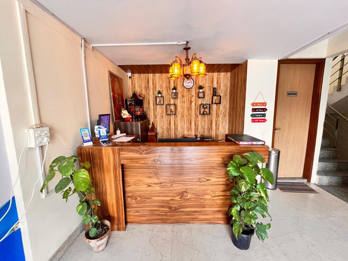 Oyster Pearl I Near Medanta Hospital I Sec-39 I Gurgaon Hotel Bagian luar foto