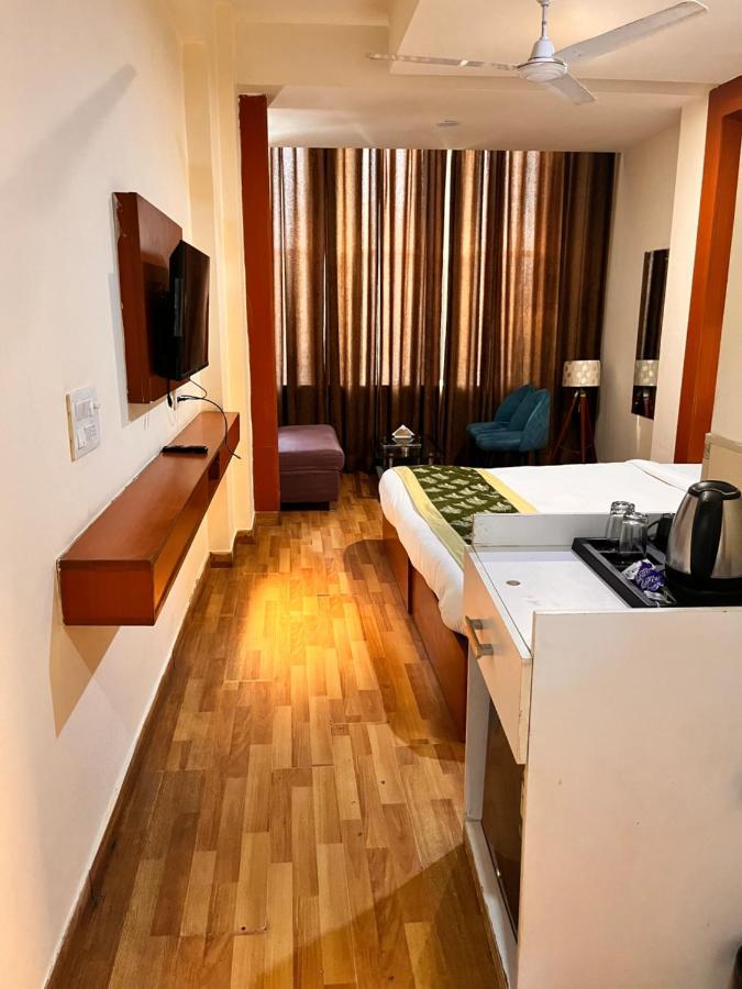 Oyster Pearl I Near Medanta Hospital I Sec-39 I Gurgaon Hotel Bagian luar foto