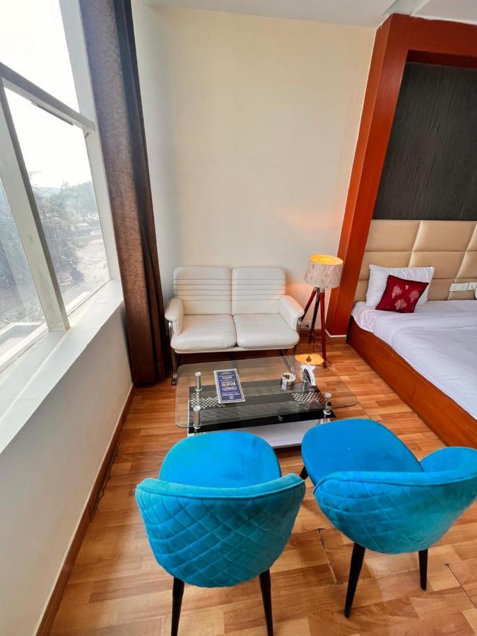 Oyster Pearl I Near Medanta Hospital I Sec-39 I Gurgaon Hotel Bagian luar foto