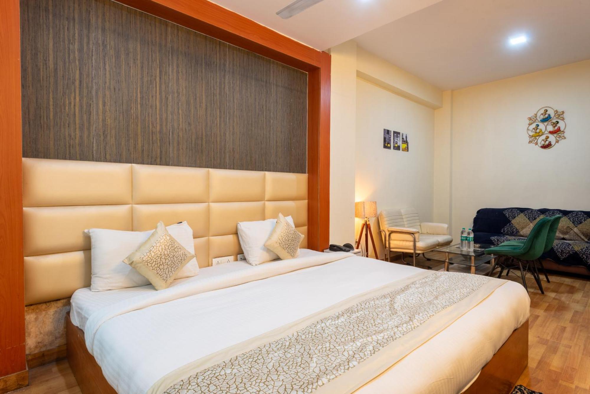 Oyster Pearl I Near Medanta Hospital I Sec-39 I Gurgaon Hotel Bagian luar foto