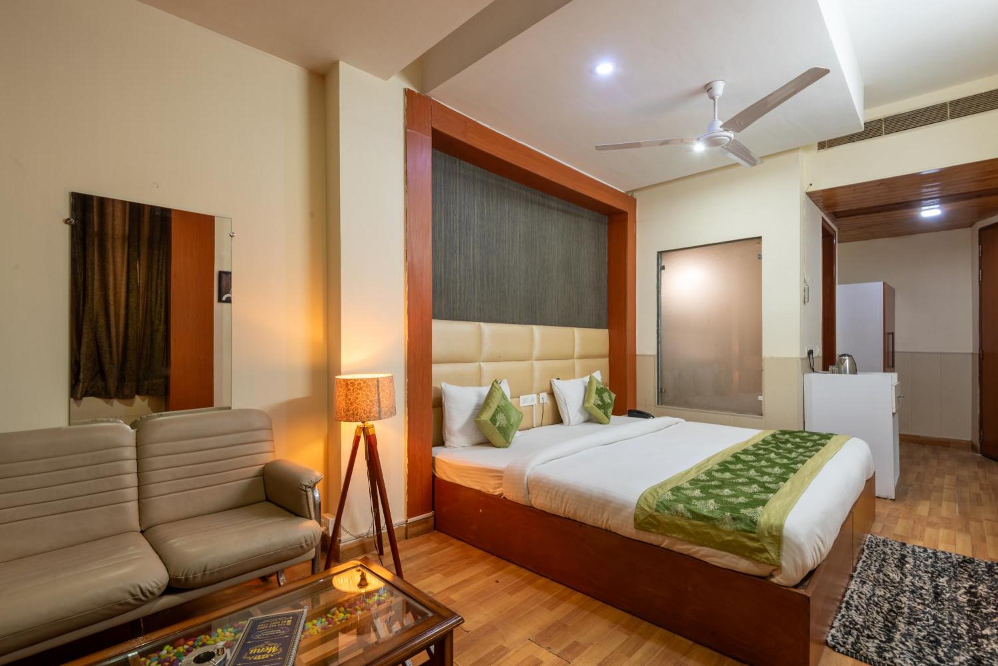 Oyster Pearl I Near Medanta Hospital I Sec-39 I Gurgaon Hotel Bagian luar foto