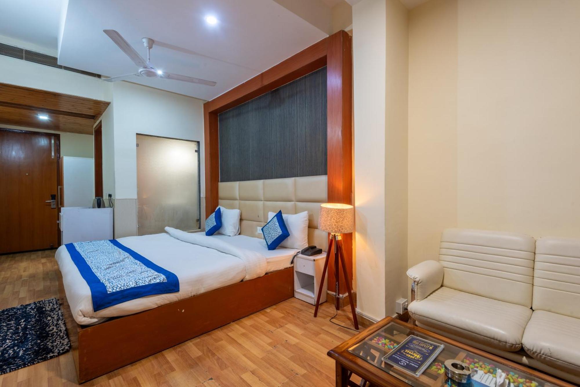 Oyster Pearl I Near Medanta Hospital I Sec-39 I Gurgaon Hotel Bagian luar foto
